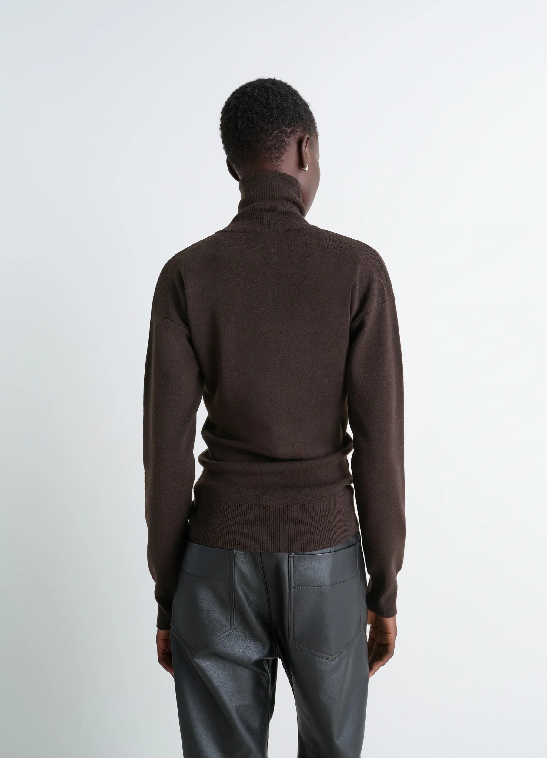 BUTTONED FITTED CARDIGAN - Image 4