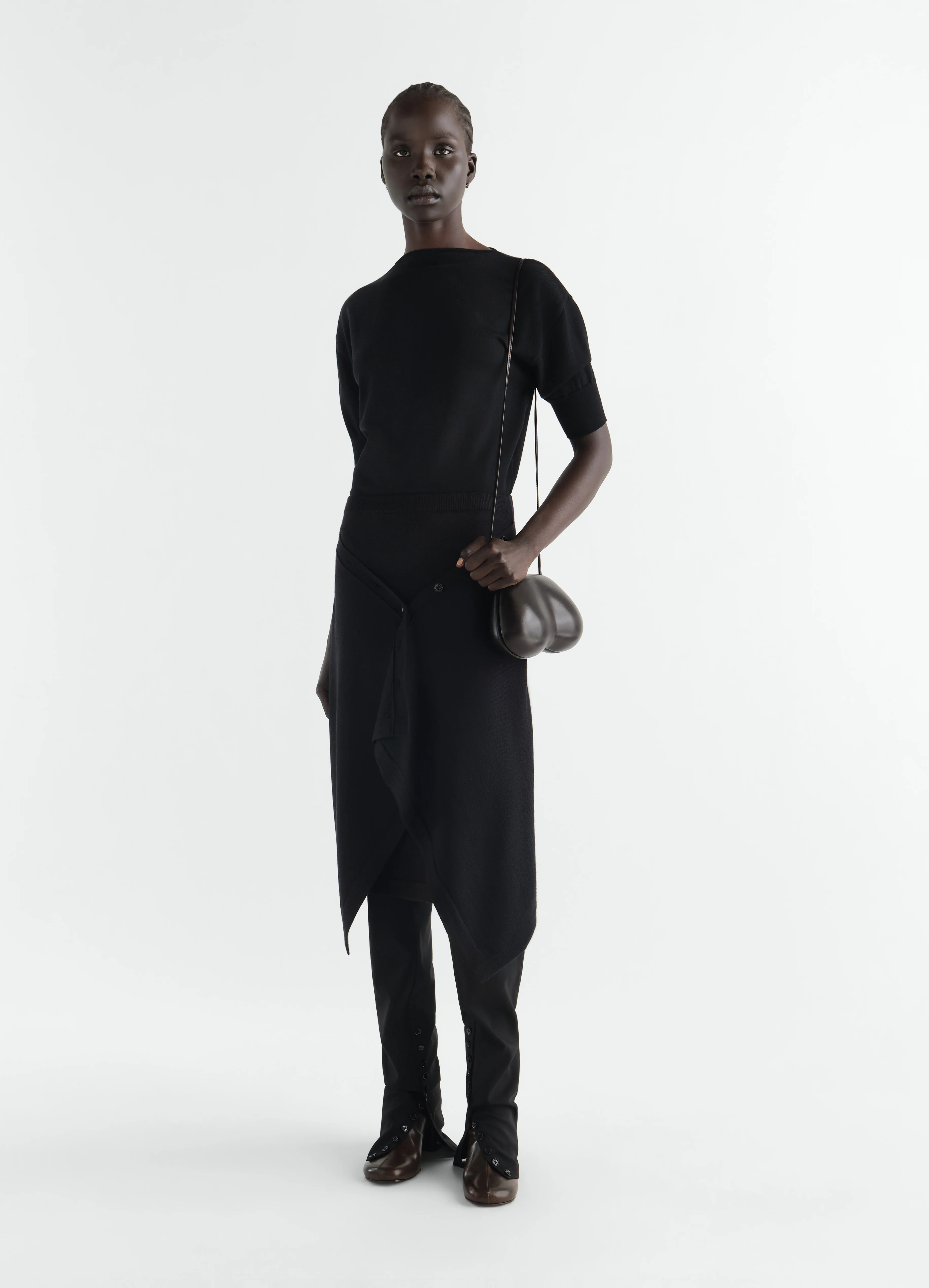 BUTTONED SKIRT IN MERINO WOOL BLEND