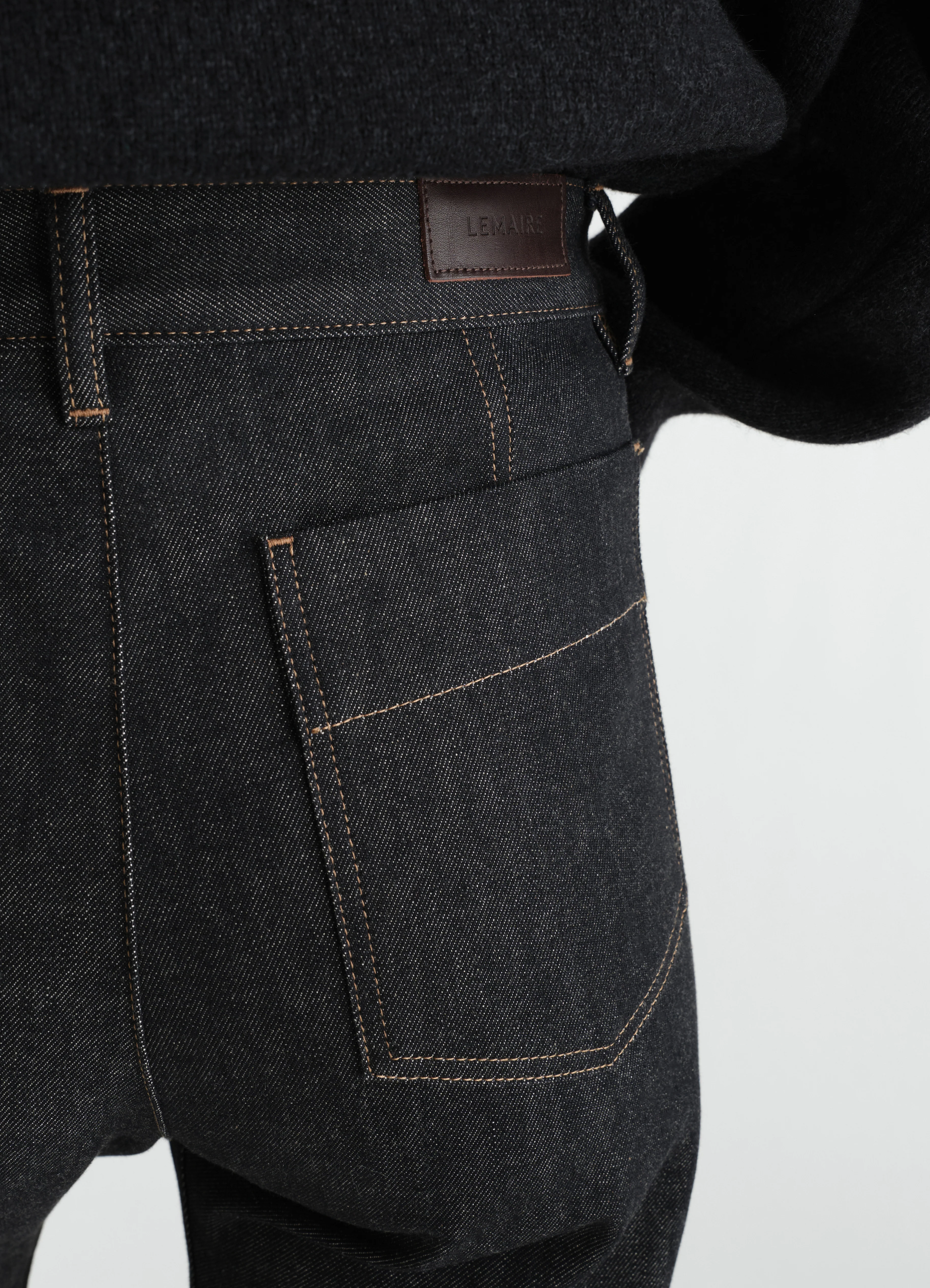 FIVE POCKETS TWISTED PANTS IN SLATE DENIM - Image 5