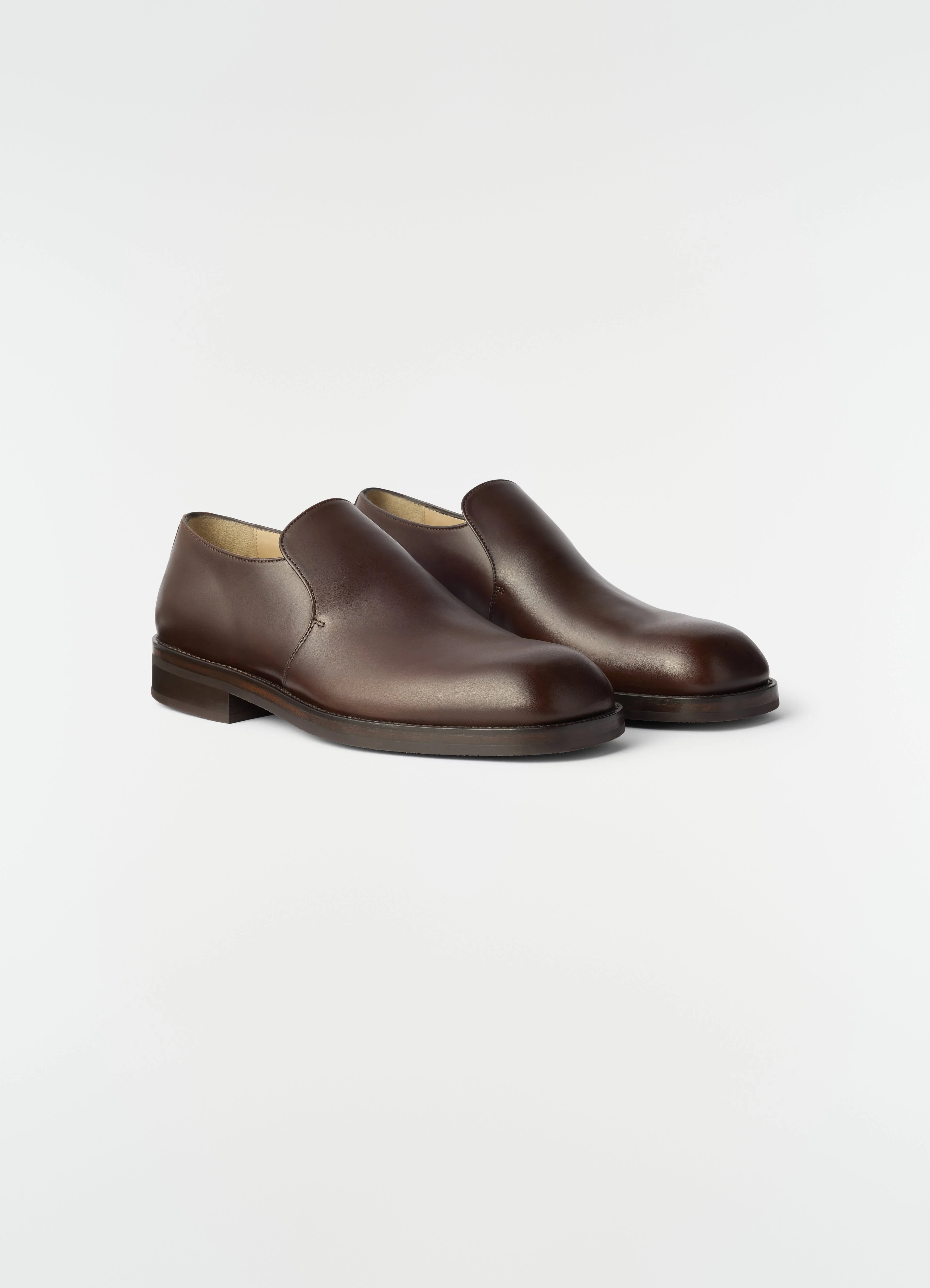 FORMAL LOAFERS IN SHINY LEATHER - Image 4