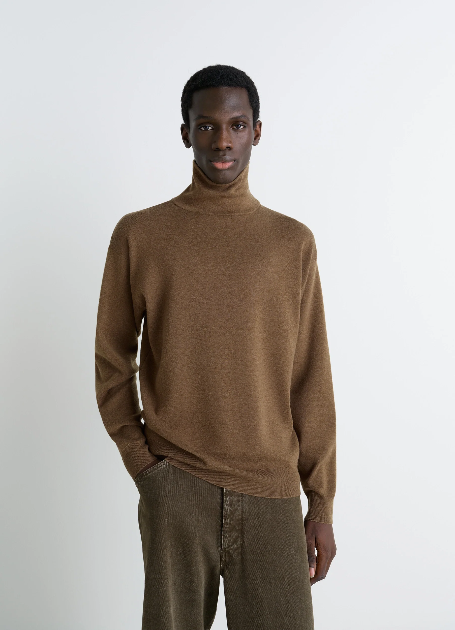 HIGH NECK SWEATER