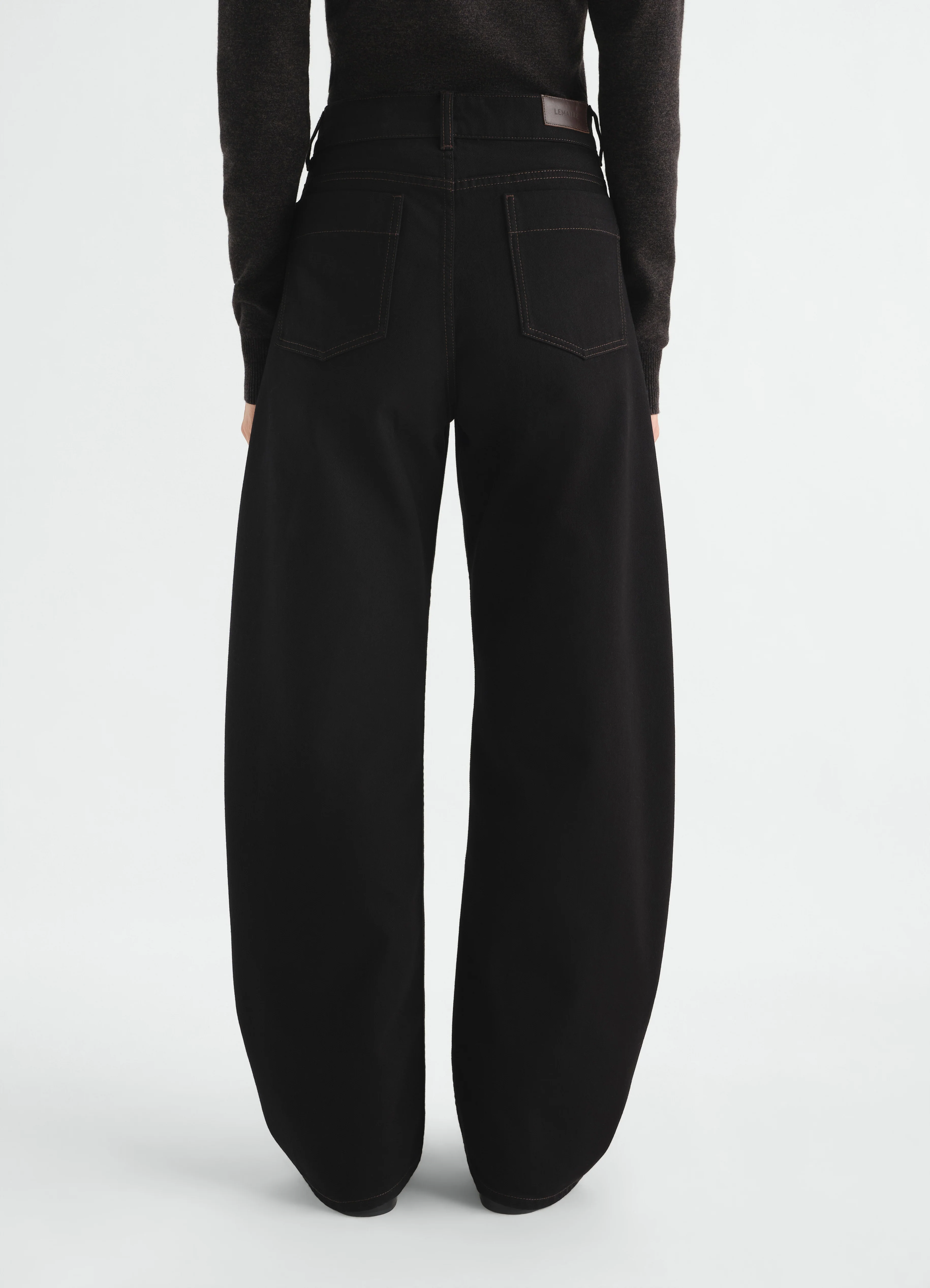 HIGH WAISTED CURVED PANTS IN DENIM - Image 5