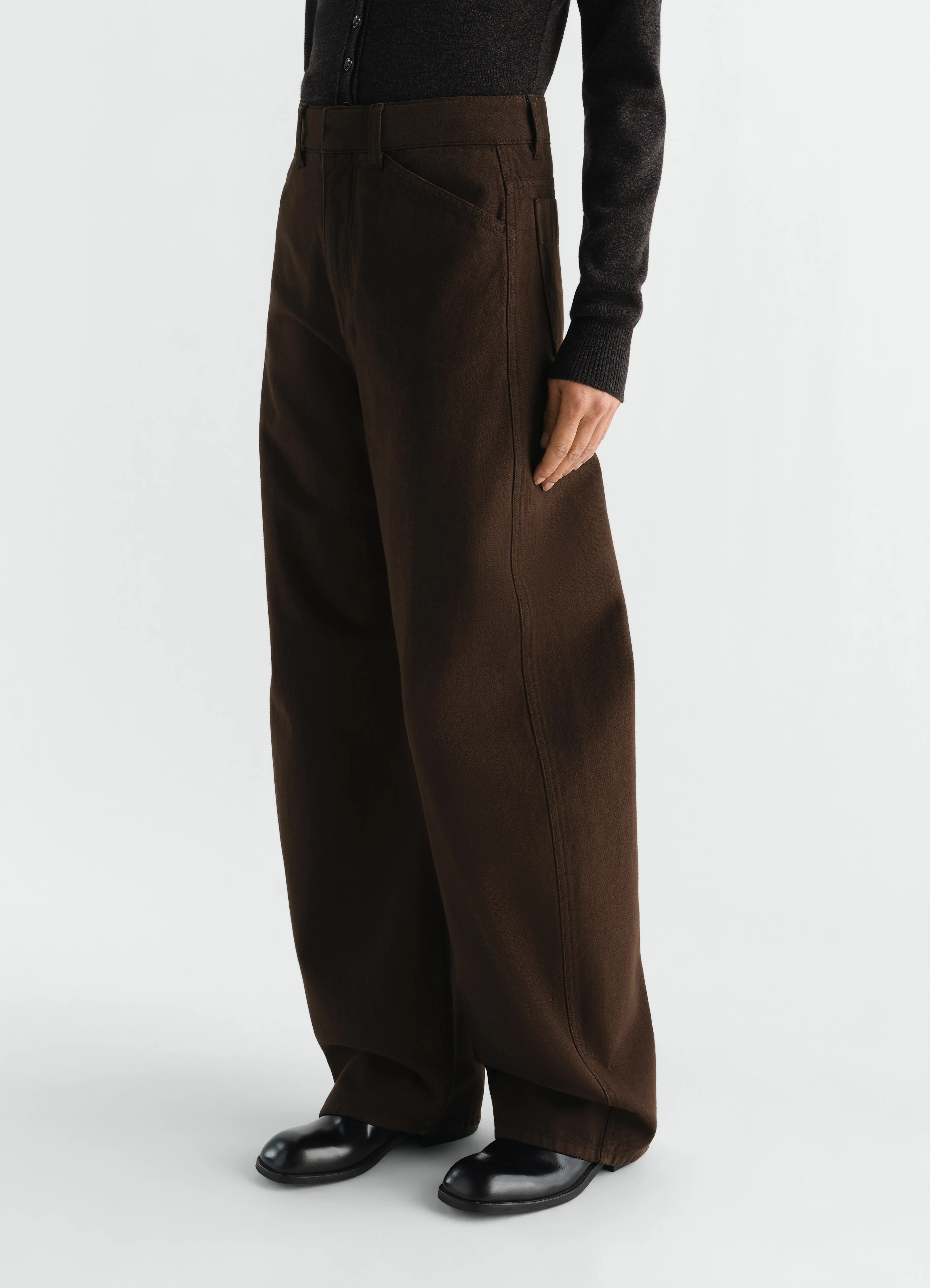 HIGH WAISTED CURVED PANTS IN DYED HEAVY BROKEN TWILL - Image 3
