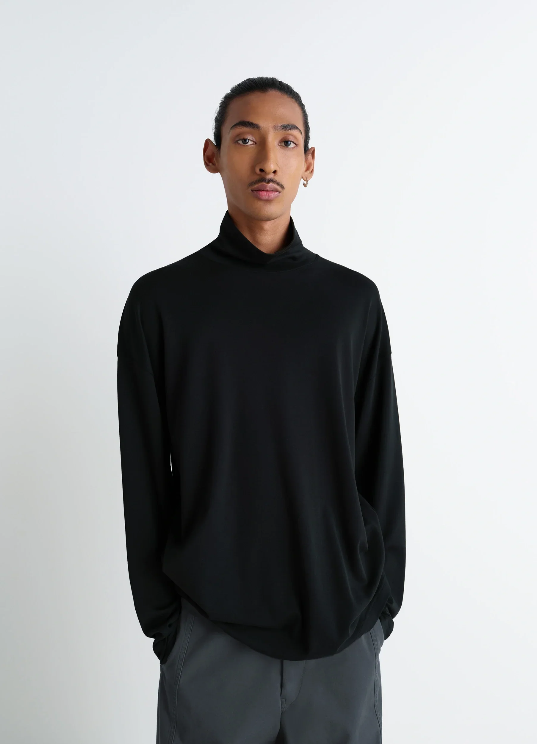 RELAXED MOCK NECK T-SHIRT - Image 2