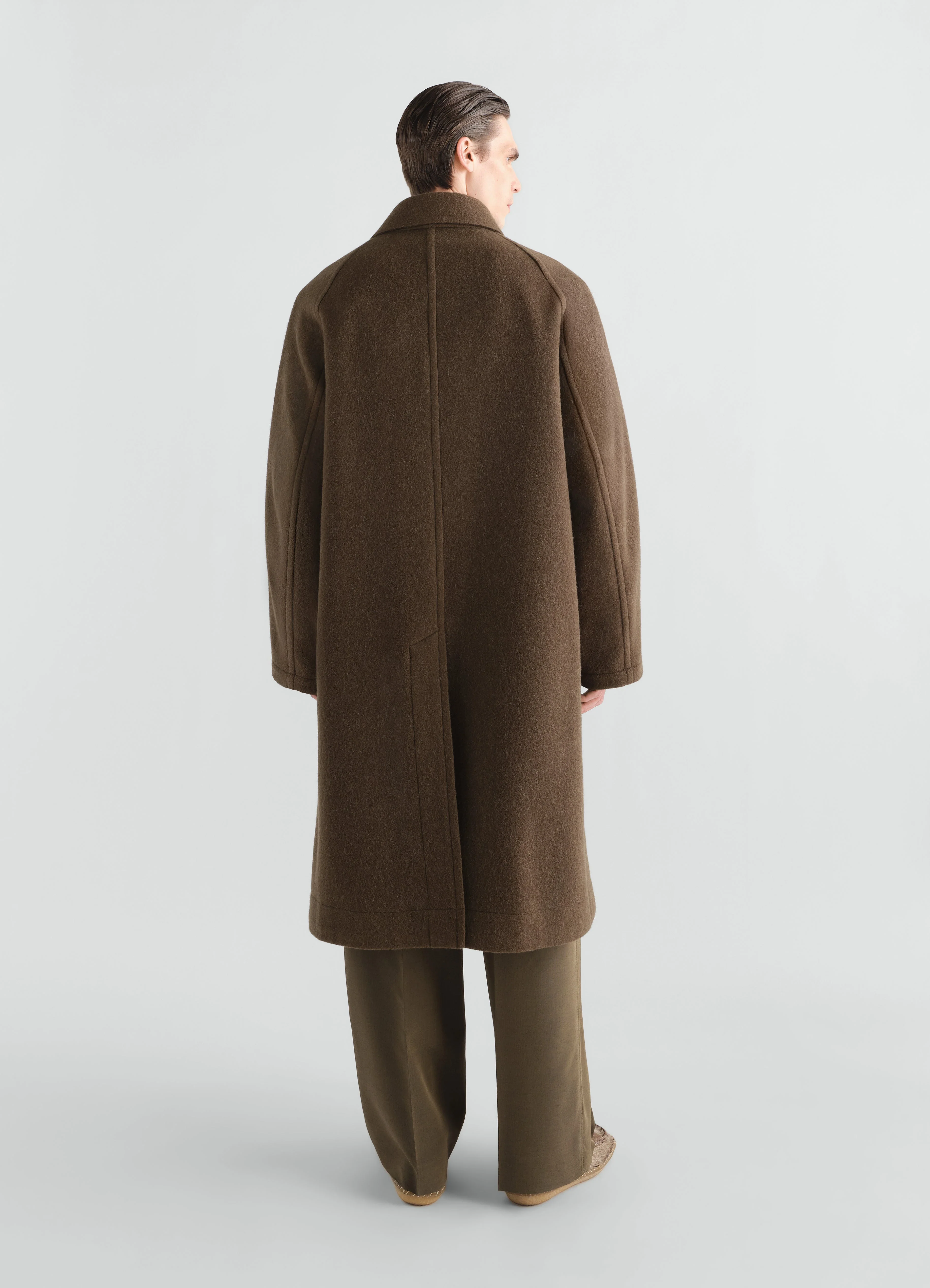 DOUBLE-BREASTED COAT IN FELTED WOOL AND ALPACA BLEND - Image 11