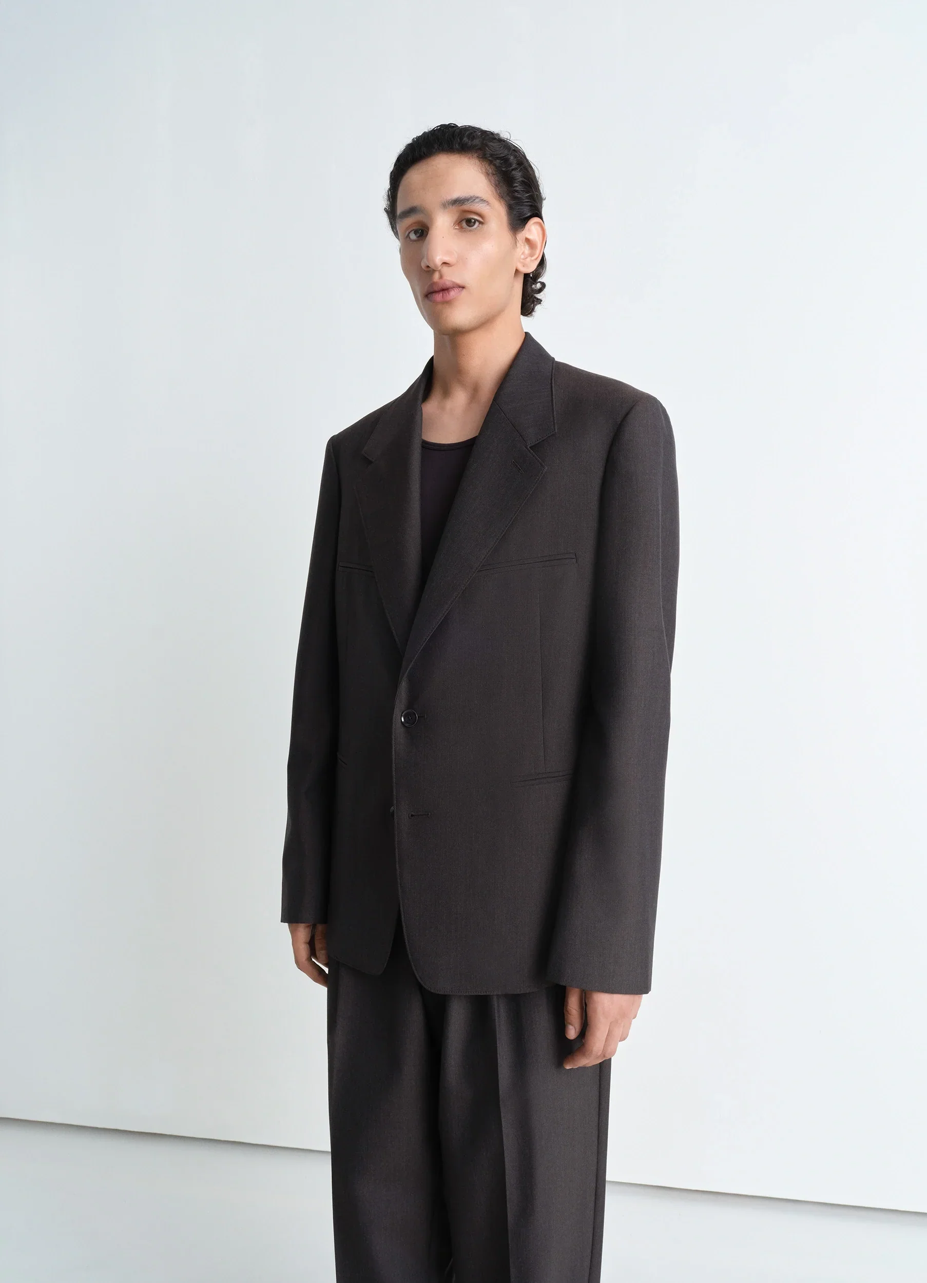 TAILORED SINGLE BREASTED JACKET IN POLYWOOL