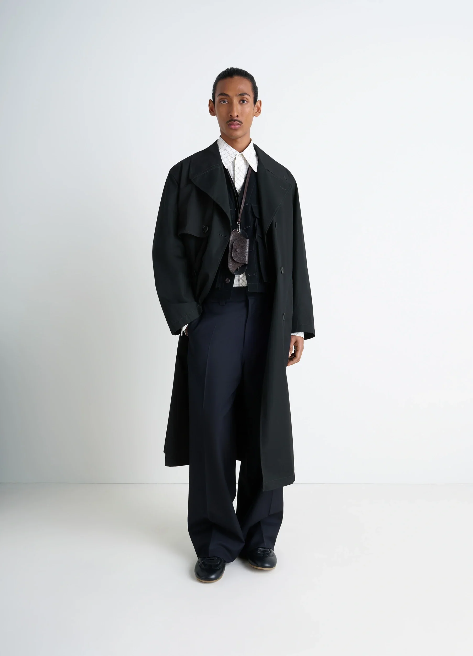 TRENCH COAT