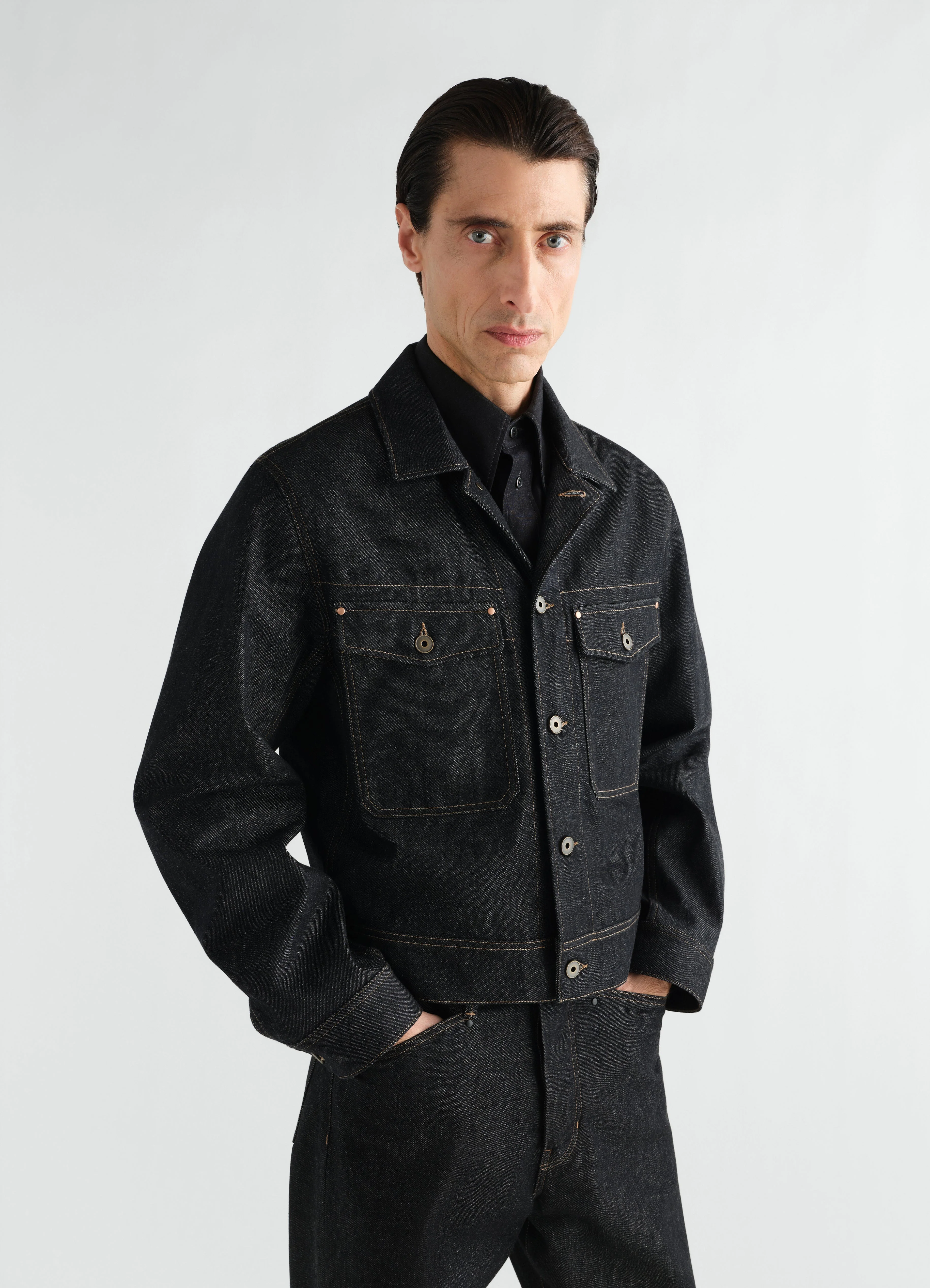 TRUCKER JACKET IN SLATE DENIM