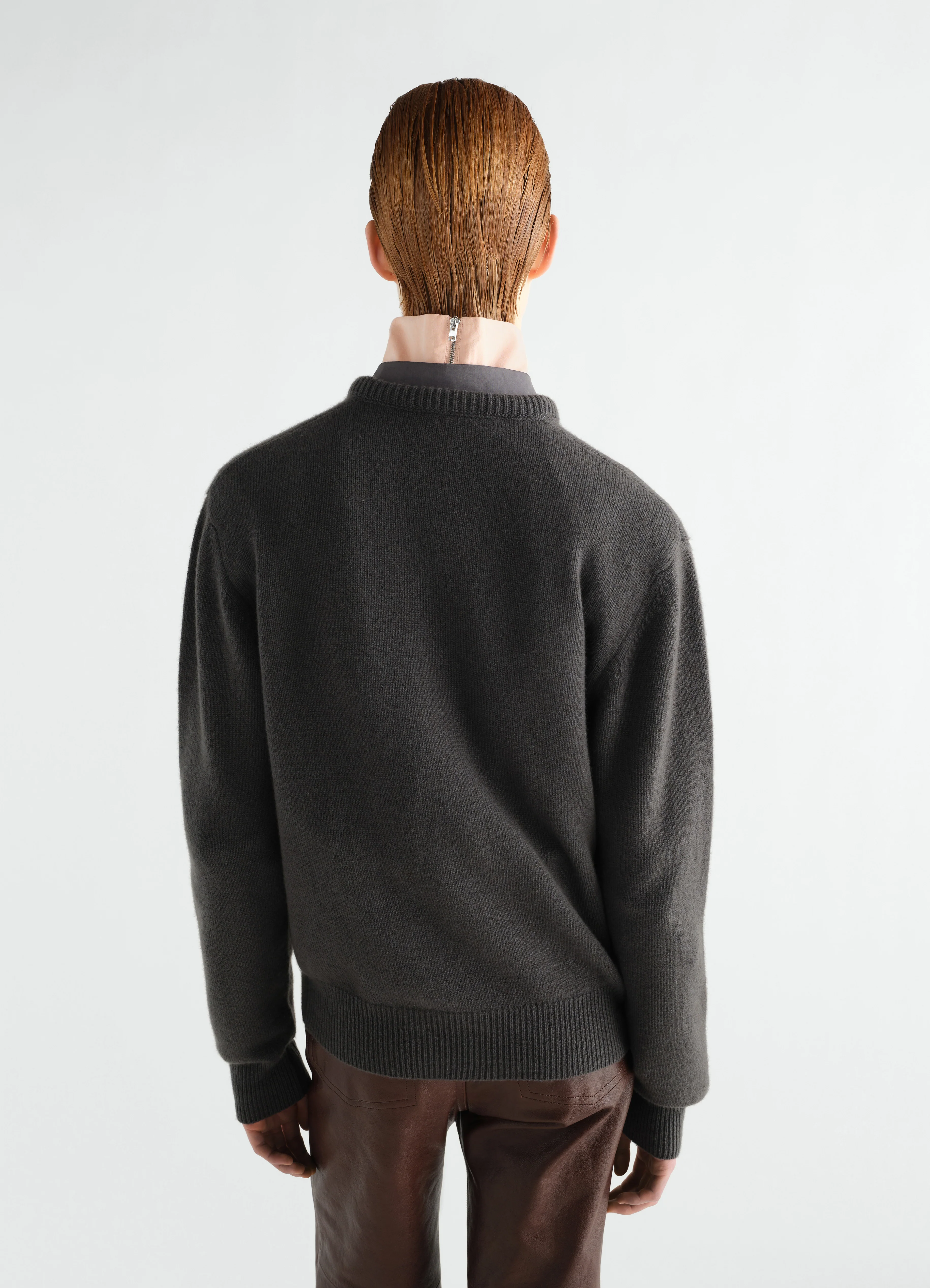 V-NECK SWEATER IN CASHMERE - Image 6